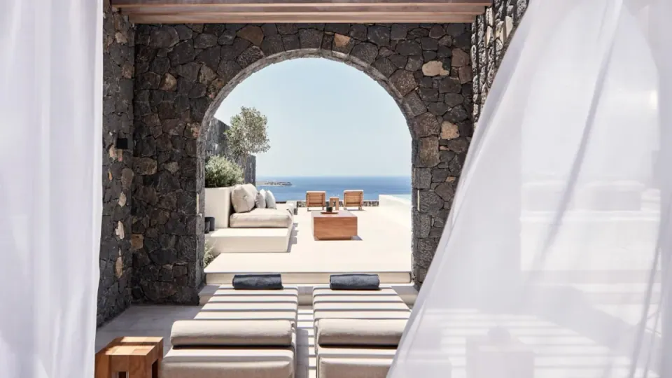 CANAVES OIA EPITOME, SANTORINI