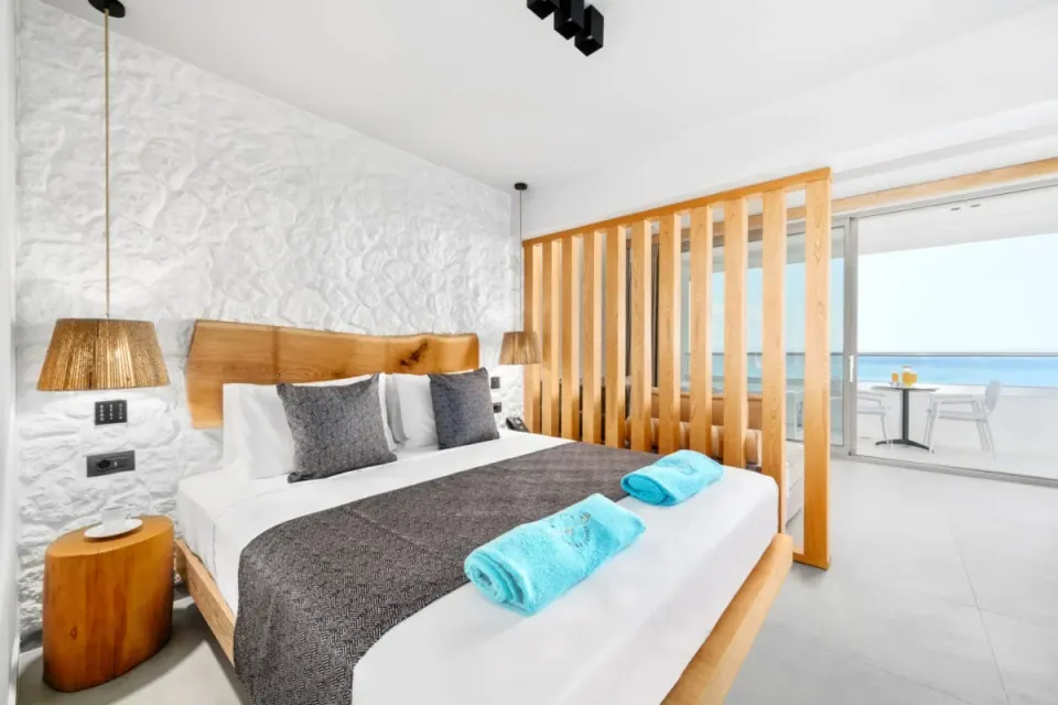 EMILY’S LUXURY SUITES, CHALKIDIKI